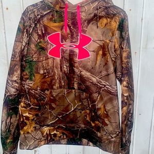 Under Armour Woman’s Camo & Blaze Pink Sweatshirt